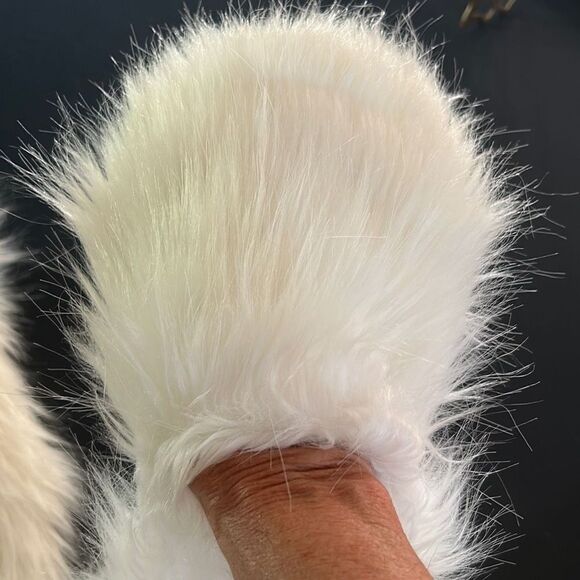 Polar Bear Faux Fur Hooded Scarf w/Mittens - Picture 7 of 9